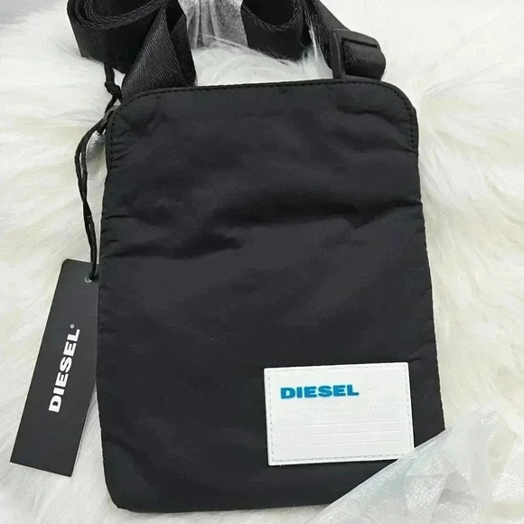 2 Diesel Black  Discover Me Messenger Bag - Picture 1 of 12